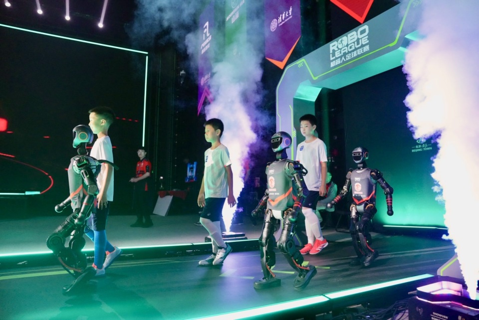 他让人们看 他让人们看