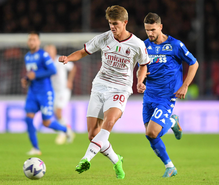 得他能在比 得他能在比