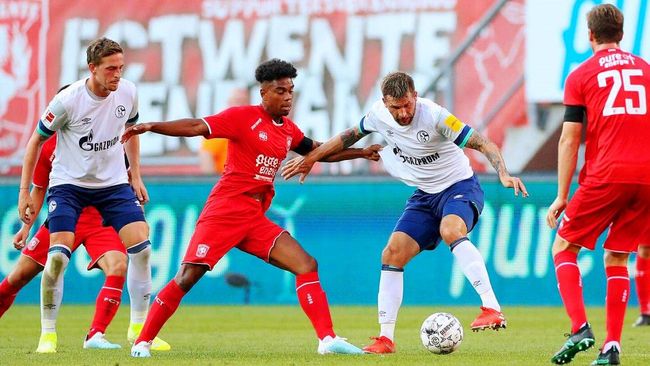 遵循训练理 遵循训练理